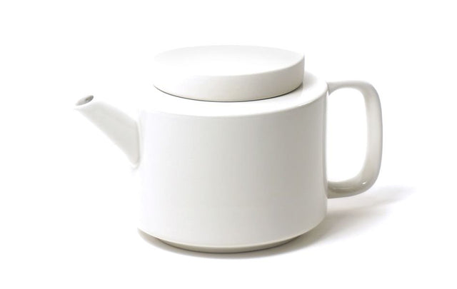 Teekanne CYL von Kinta in glänzendem Weiß, 0,9 Liter