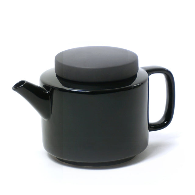Teekanne CYL von Kinta in glänzendem Schwarz mit mattem Deckel, 0,9 Liter