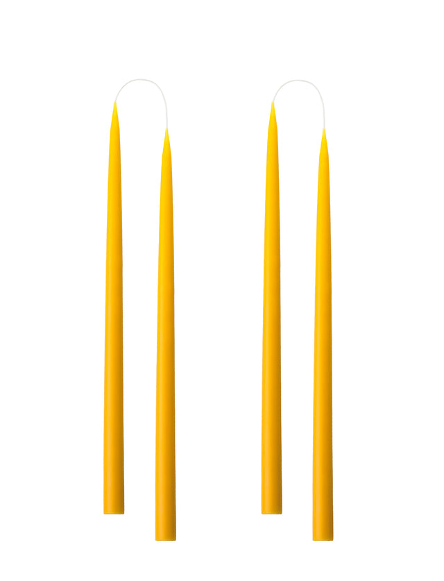 Vier konische Stabkerzen in Yellow, 35 Zentimeter hoch
