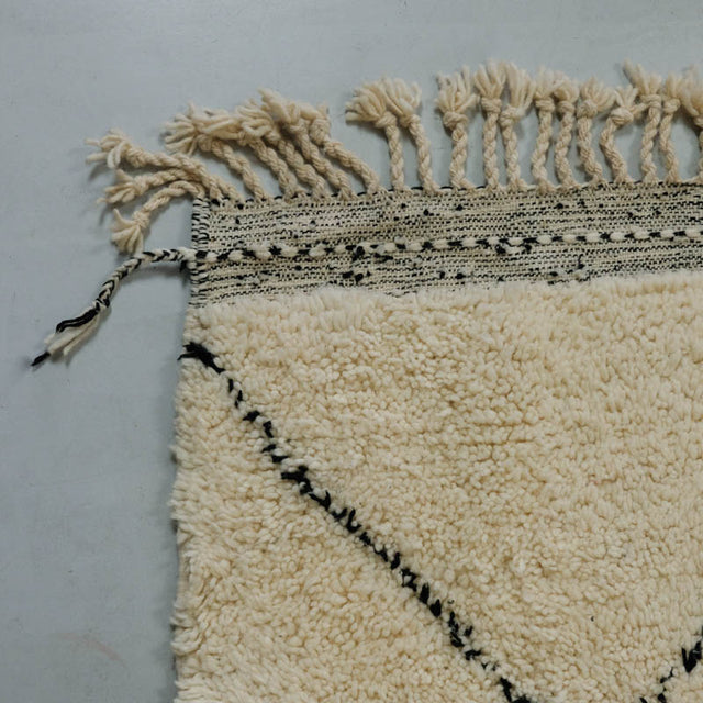 Beni Ourain in Creme mit Kelimrand | 1,39 x 2,70 m